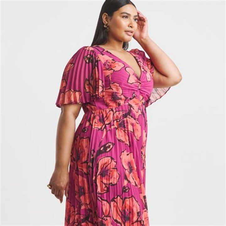 10 best plus-size wedding guest dresses for summer 2023: From ASOS Curve to H&M+, & Mango