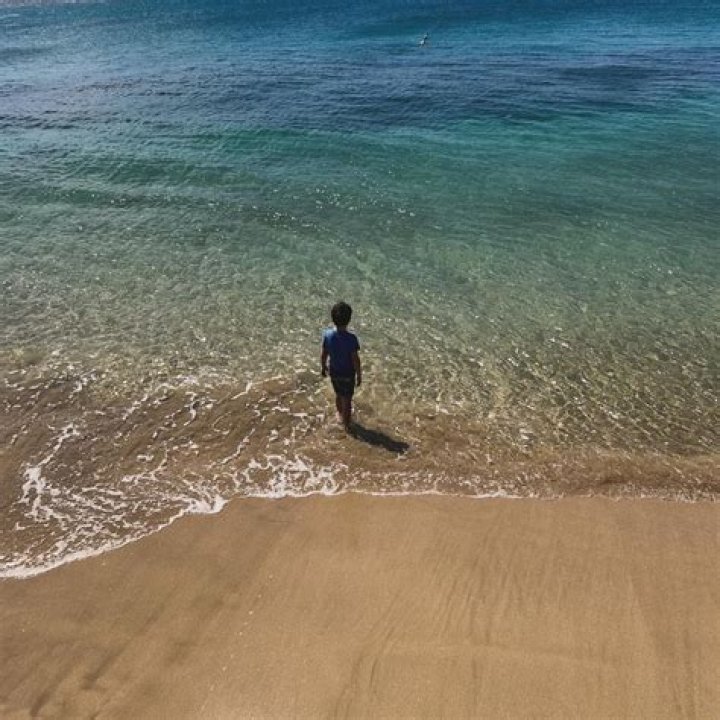 Alex Jones delights with incredible beachside photos from family holiday