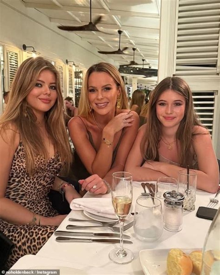 Amanda Holden, her mum and daughter Lexi 'look like sisters' leaving fans doing double take