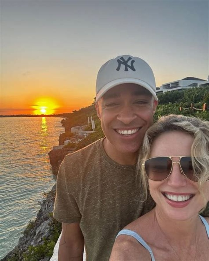 Amy Robach gets sun-kissed glow while on vacation with T.J. Holmes