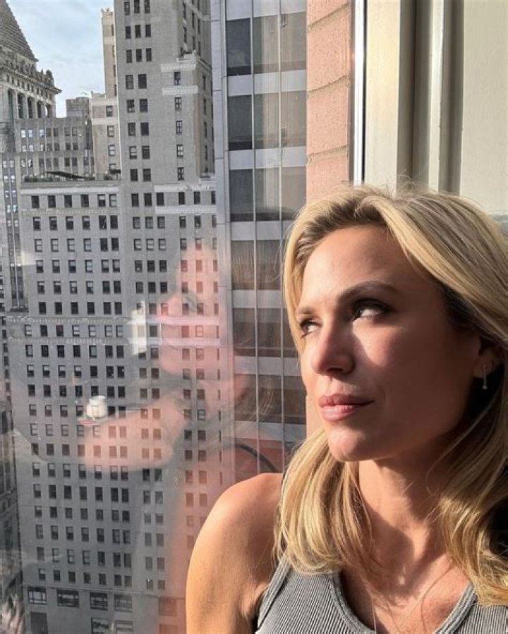 Amy Robach makes emotional admission about terminal cancer impacting someone close to her