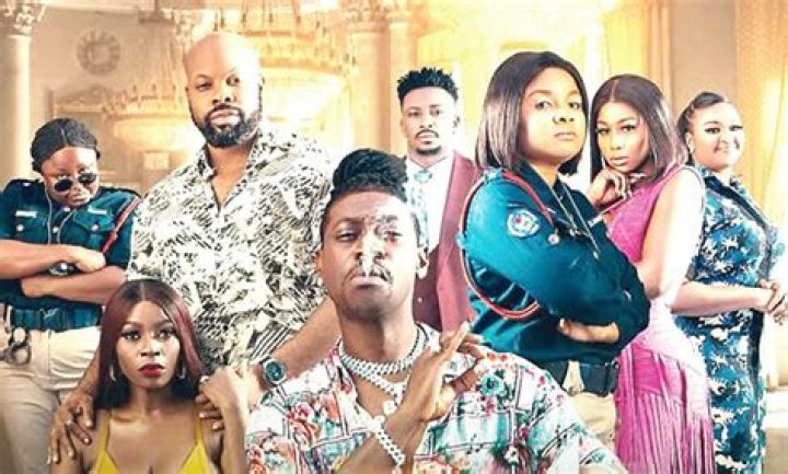 
Awww! Yemi Alade And Guchi Share Remarkable Chemistry 