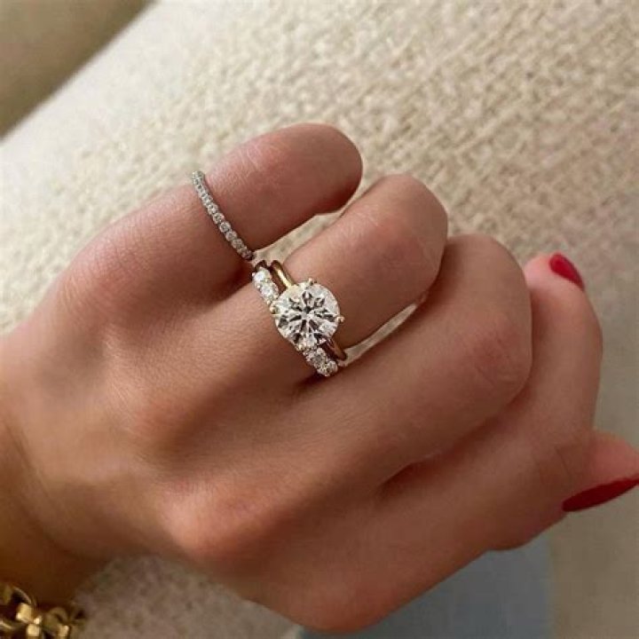 Cameron Diaz had two engagement rings – and they will blow your mind