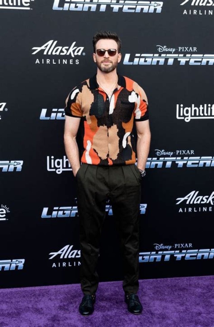 Chris Evans, 42, marries Alba Baptista, 26, at star-studded ceremony in Cape Cod: Report