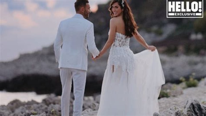 Darby Ward forced to design sheer wedding dress in two weeks after major dilemma - exclusive