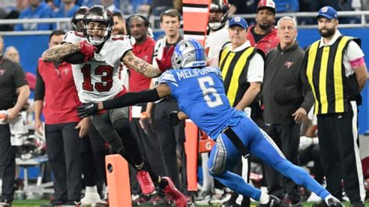 
Ifeatu Melifonwu Height, Weight, Net Worth, Age, Birthday, Wikipedia, Who, Nationality, Biography 