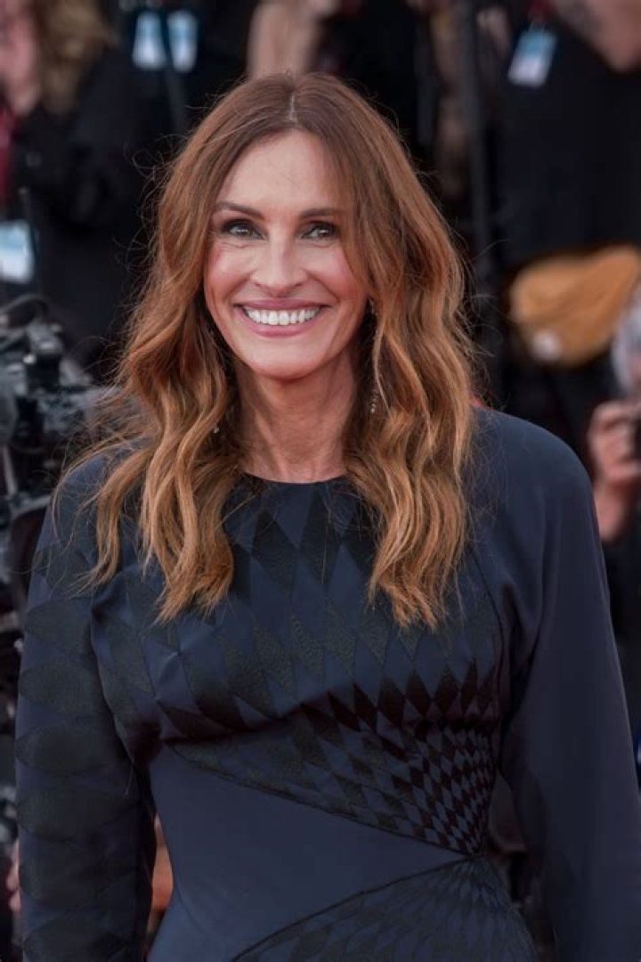 Julia Roberts debuts stunning new look: fans praise the 55-year-old actress' fresh style