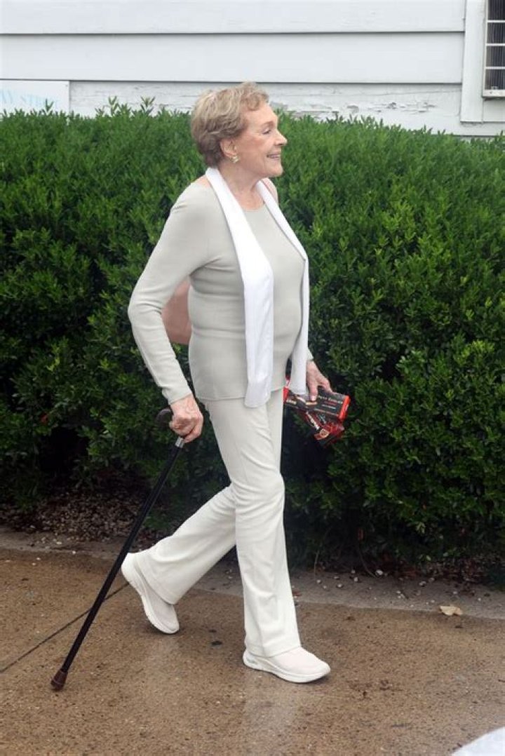 Julie Andrews uses walking stick as she makes rare public appearance following fan concerns