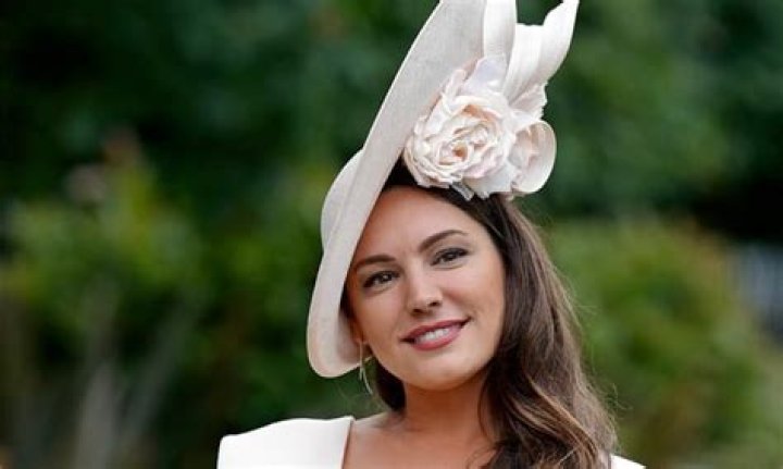 Kelly Brook marries boyfriend Jeremy Parisi in stunning Italian ceremony after unexpected downpour