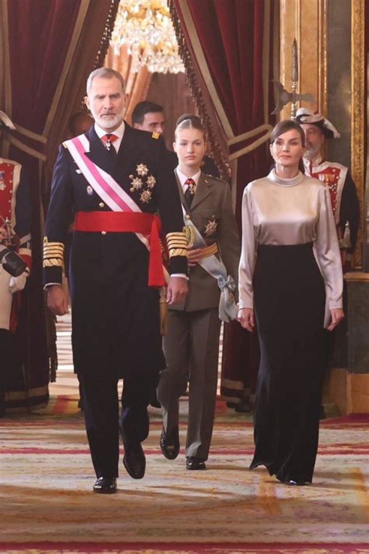 King Felipe VI and Queen Letizia of Spain visit the Pope in first overseas engagement