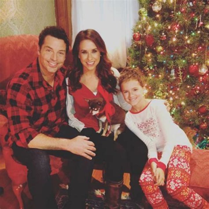 Lacey Chabert is expecting her first baby