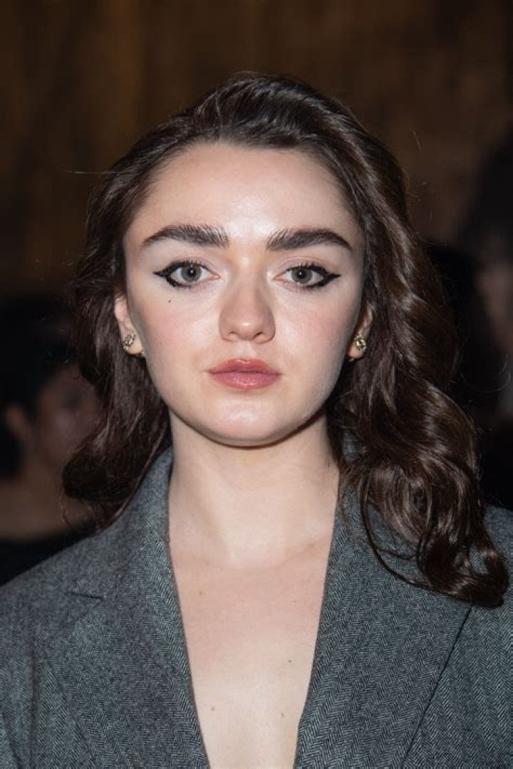 Maisie Williams: Latest News, Pictures & Videos