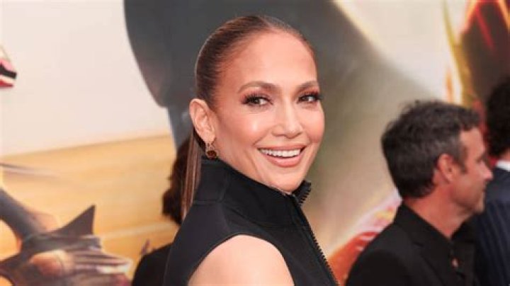 Need a glow-up ASAP? Jennifer Lopez used this instant-lift eye cream for the red carpet
