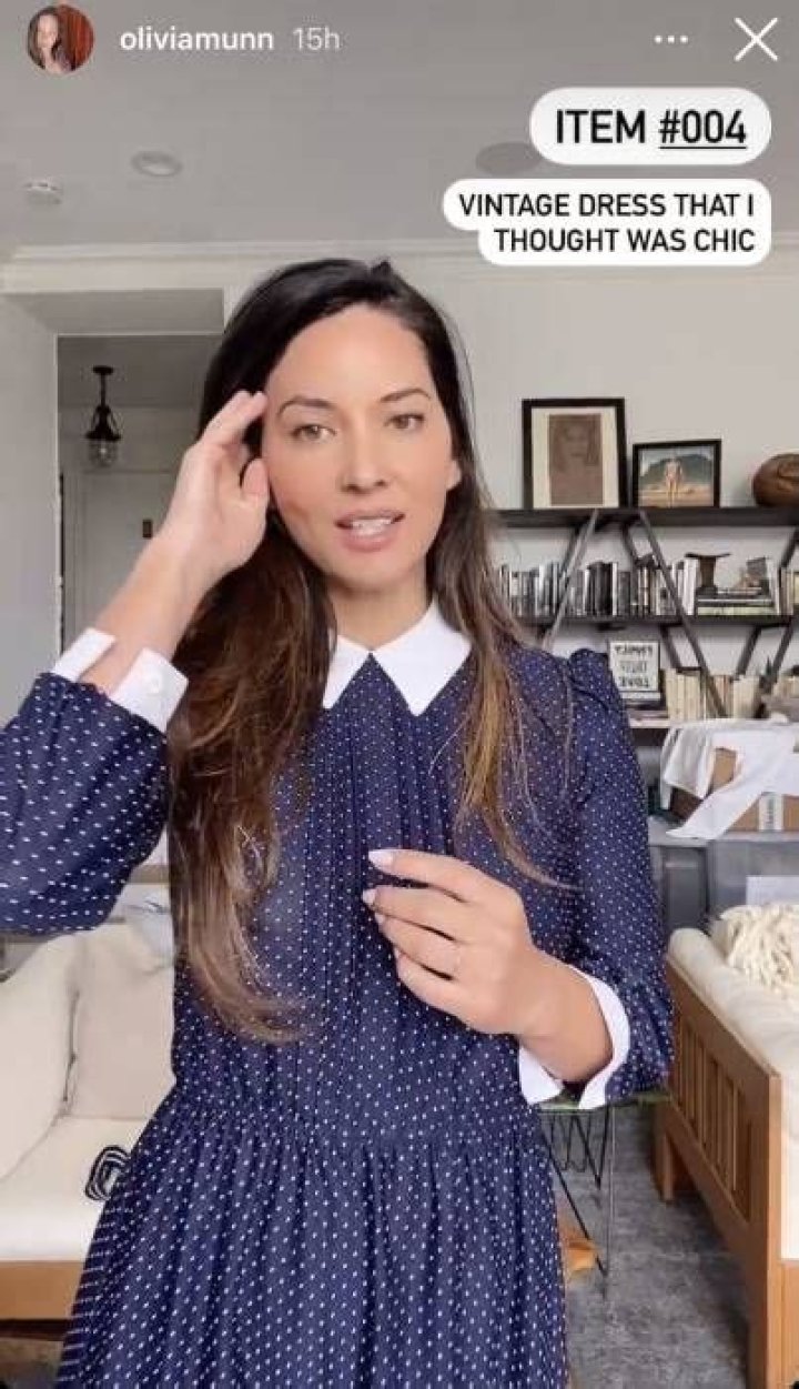 Olivia Munn reveals flawless figure in slinky blue dress