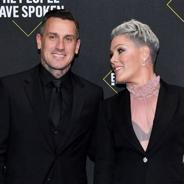 Pink's husband Carey Hart shocks fans with workout photos despite serious health issues