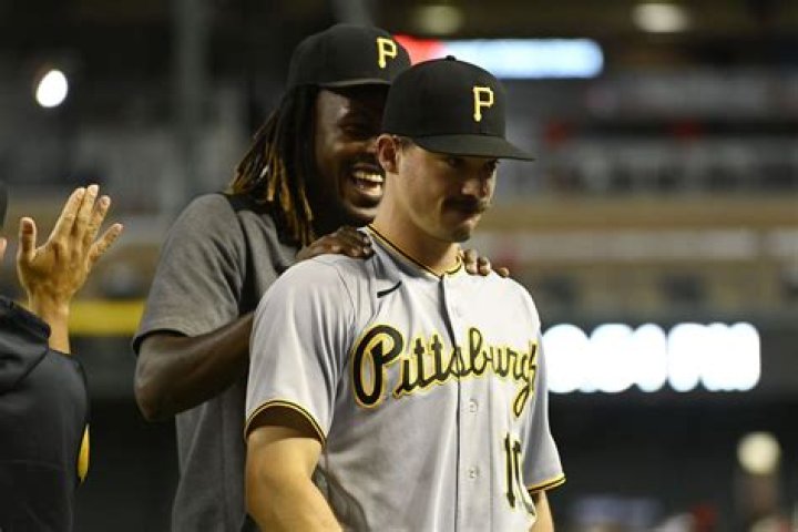 
Pittsburgh Pirates Outfielder Bryan Reynolds Is A Proud Dad To Two Beautiful Children 