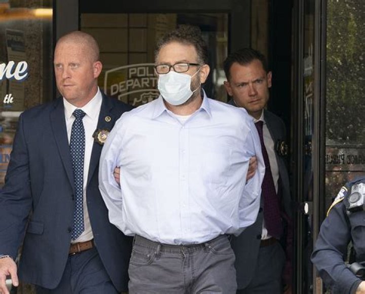 
Queens, New York: Was Glenn Hirsch killed or did he commit suicide? 