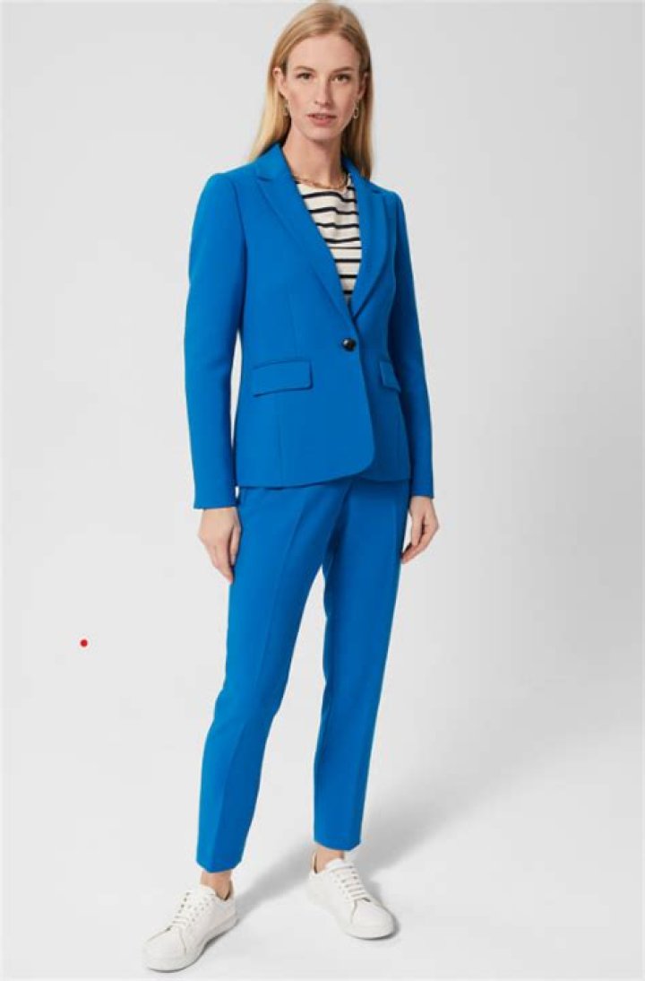 Ruth Langsford has found the perfect fitted blazer for the new season