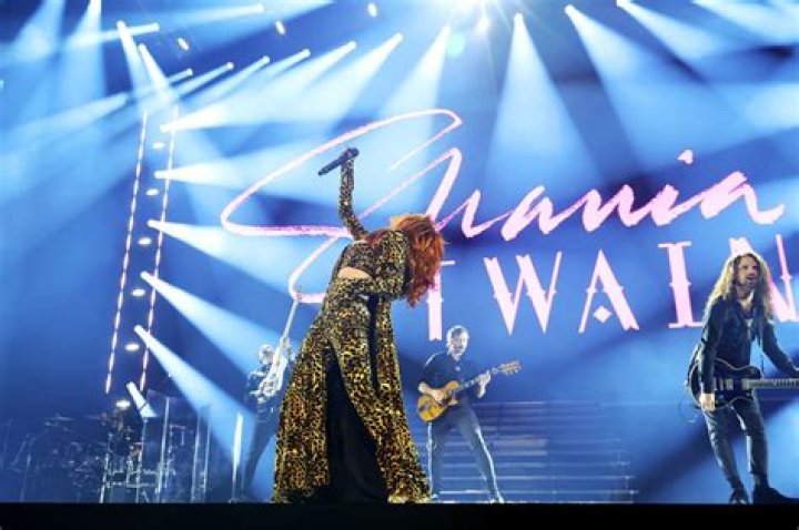 Shania Twain shares heartfelt baby news for fan during live show – watch
