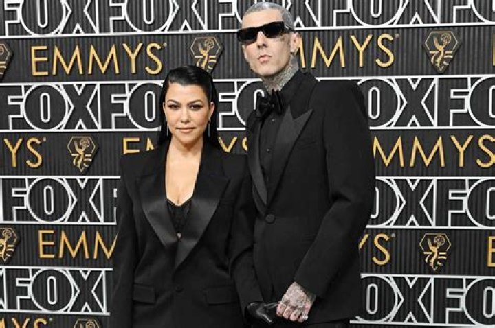 What is Kourtney Kardashian Barker's net worth?